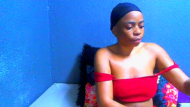 SMALLBOOBSXX online show from 28, 7, 2026