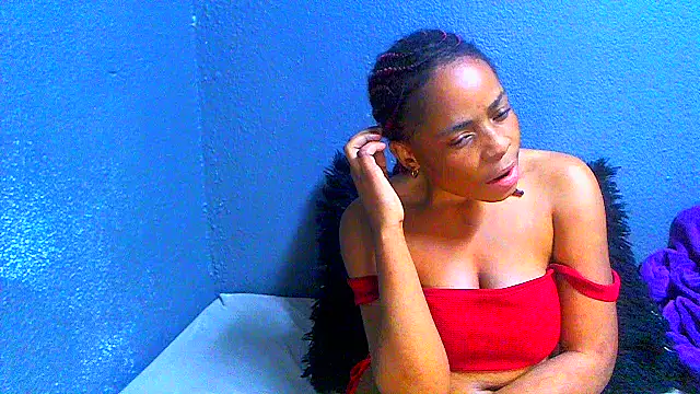 SMALLBOOBSXX online show from 28, 7, 2026