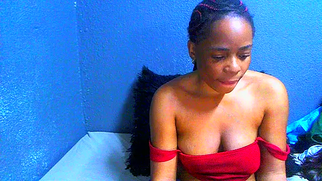 SMALLBOOBSXX online show from 28, 7, 2026