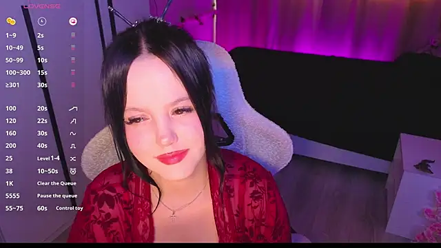 Betty  Davvis online show from 28, 7, 2026