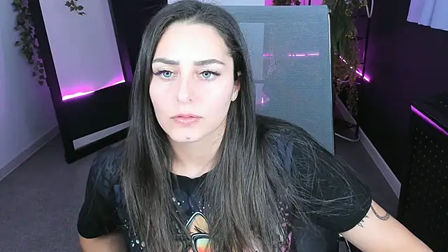 ValeriiMills online show from 21, 10, 2025