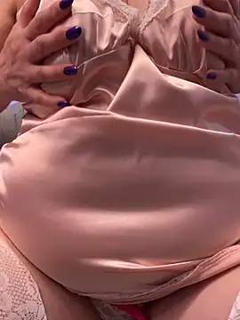 Raven Magical Milf online show from 15, 6, 2026