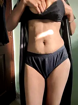 Desi Bhabi 01 online show from 18, 11, 2025