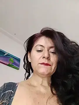 lunadicty online show from 4, 7, 2026