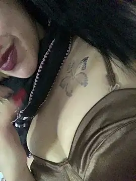 QueenLujaine online show from 3, 8, 2026