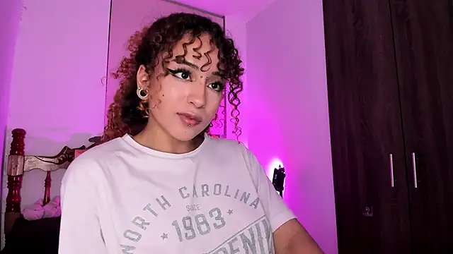 MaryJanelovers online show from 8, 4, 2026