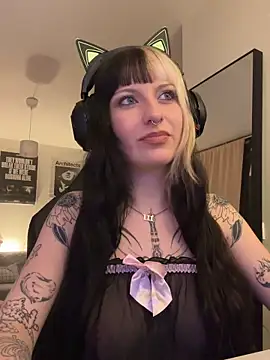 Snapshot of kittlunixx chatting on 24, 3, 2026 kittlunixx online show from 24, 3, 2026