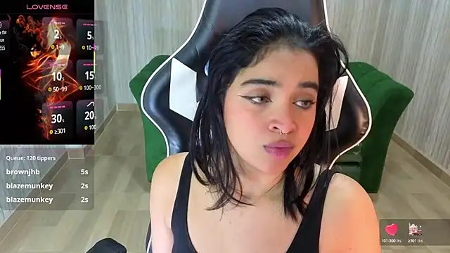 Snapshot of clementine_t chatting on 17, 10, 2025 clementine t online show from 17, 10, 2025