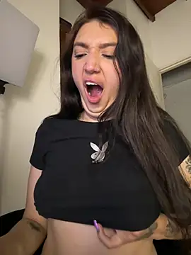 Mia  Gray online show from 8, 6, 2026