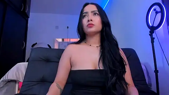 Snapshot of Bella__hamilton chatting on 12, 2, 2026 Bella hamilton online show from 12, 2, 2026