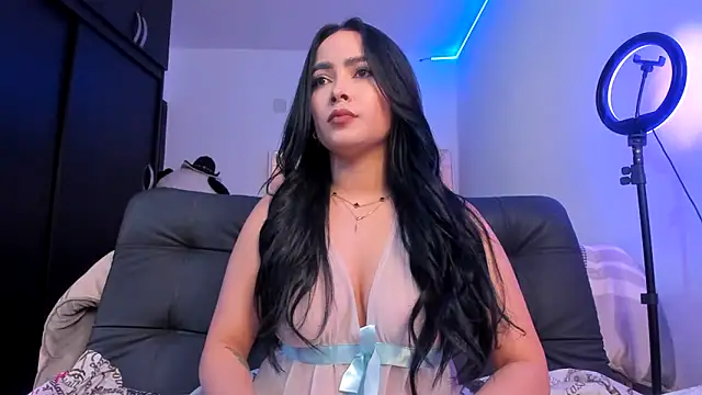 Snapshot of Bella__hamilton chatting on 27, 2, 2026 Bella hamilton online show from 27, 2, 2026