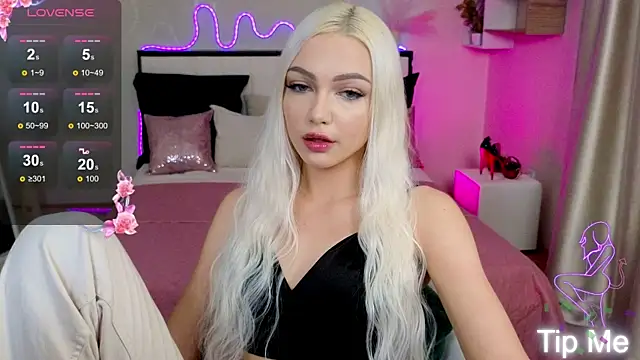 LinaLirian online show from 26, 9, 2025