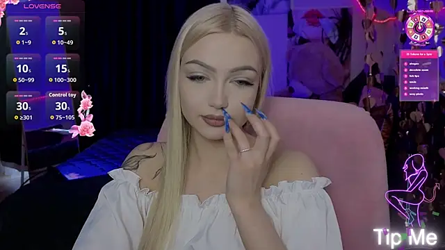 LinaLirian online show from 25, 5, 2026
