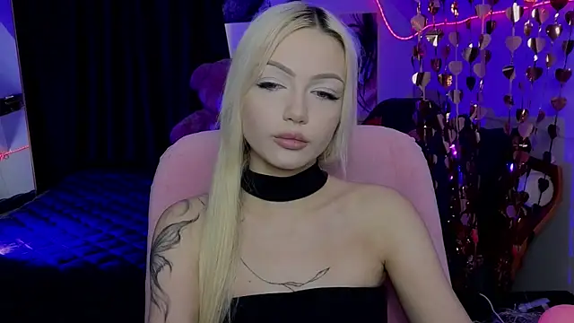 LinaLirian online show from 9, 7, 2026