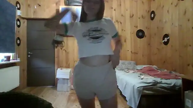 Little shygirl online show from 9, 9, 2025