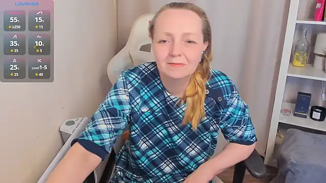 Karen Villis online show from 10, 5, 2026