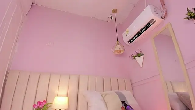  lucia 18 online show from 25, 4, 2026