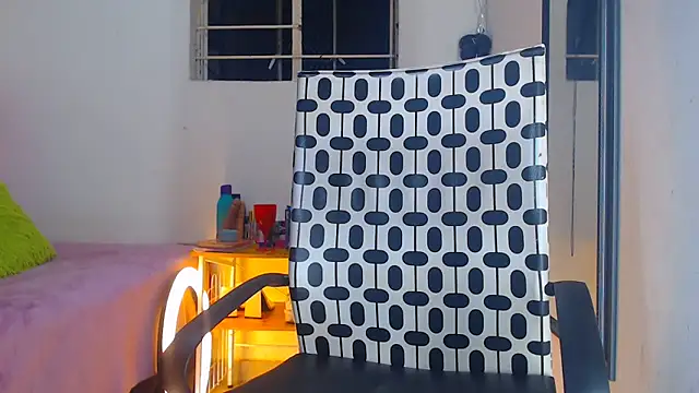 Sexybeast 00 online show from 19, 9, 2025