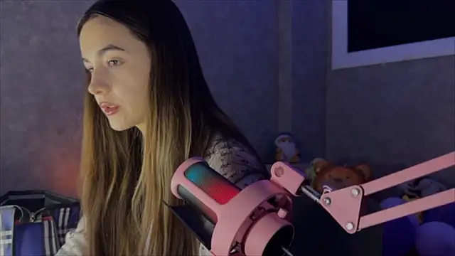 Snapshot of CupSizeGirl chatting on 12, 2, 2026 CupSizeGirl online show from 12, 2, 2026