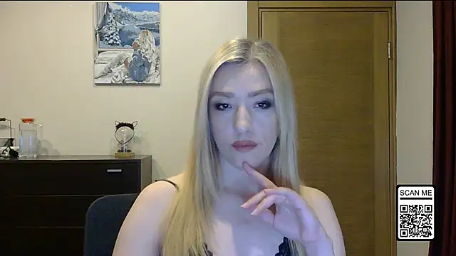 Wild Silk Desire online show from 9, 11, 2025