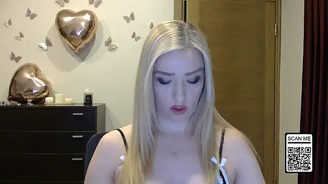 Wild Silk Desire online show from 26, 4, 2026