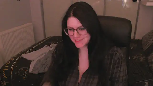 GothSuccubusBabe online show from 17, 3, 2026