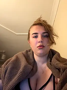 CutieCurvyGirlxo online show from 30, 11, 2025