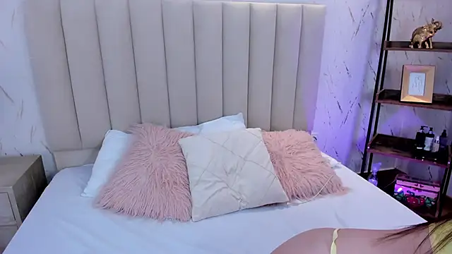 Snapshot of LilithHarperr_ chatting on 8, 11, 2025 LilithHarperr online show from 8, 11, 2025