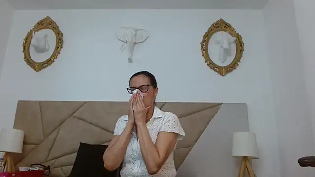 amanda ramirez online show from 4, 2, 2026