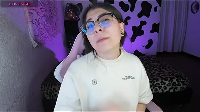 abbie jensen  online show from 30, 11, 2025