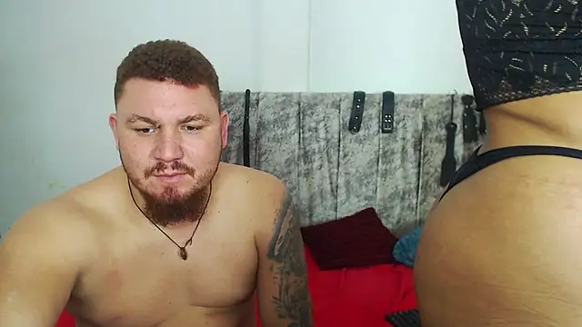 Snapshot of VelaAndEdwar chatting on 6, 11, 2025 VelaAndEdwar online show from 6, 11, 2025