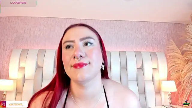 valt  online show from 10, 10, 2025