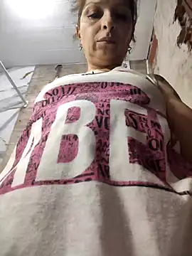 Snapshot of vamuke79 chatting on 3, 2, 2026 vamuke79 online show from 3, 2, 2026