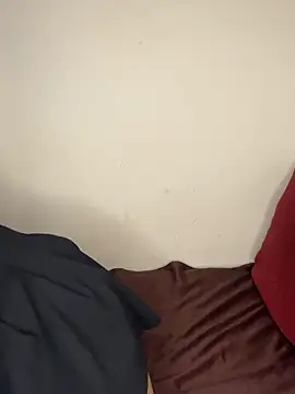 Scarlett 1819 online show from 18, 4, 2026