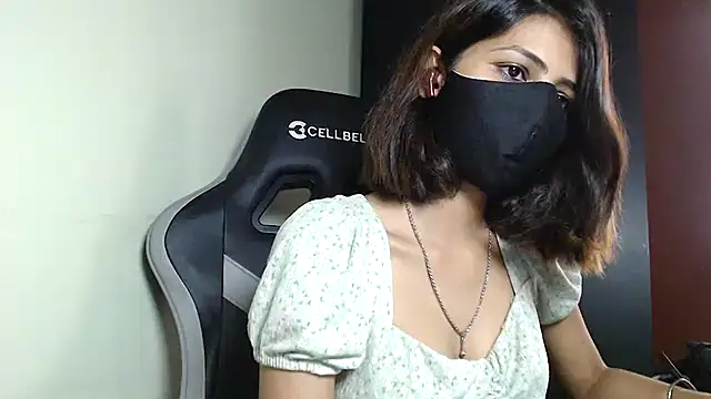 Isha Sax online show from 9, 10, 2025