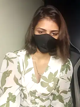 Isha Sax online show from 14, 10, 2025