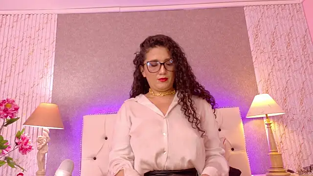 Dakota Rainbow22 online show from 11, 2, 2026