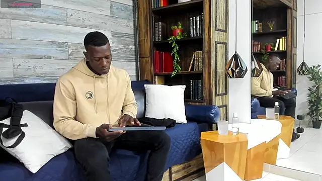 MarcusBlack  online show from 15, 5, 2026