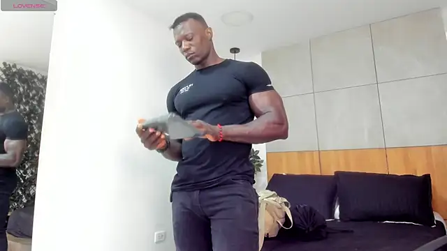 Snapshot of MarcusBlack_ chatting on 2, 7, 2026 MarcusBlack online show from 2, 7, 2026