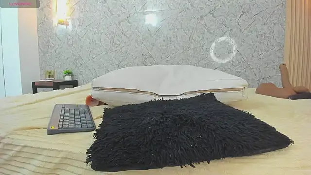 Antonella west online show from 21, 4, 2026