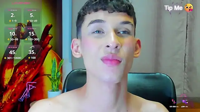 Snapshot of owen-stone chatting on 9, 9, 2025 owen-stone online show from 9, 9, 2025