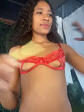 SweetCheeksXXX online show from 21, 4, 2026