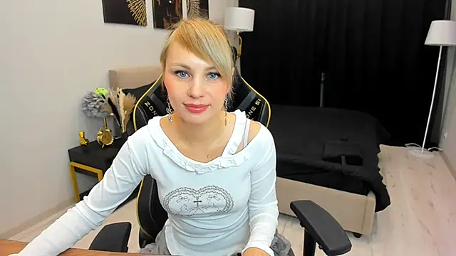 LindaSandy 1 online show from 8, 10, 2025