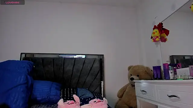 tifanny turner online show from 3, 12, 2025