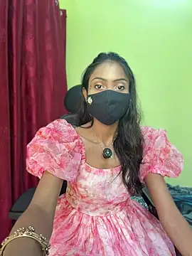Snapshot of Riya_R24 chatting on 27, 7, 2026 Riya R24 online show from 27, 7, 2026