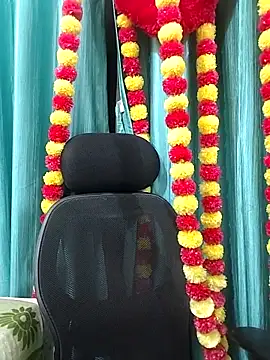 Aanya hotty online show from 2, 3, 2026