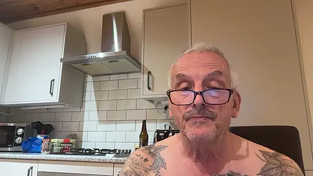 Snapshot of poggles chatting on 20, 9, 2025 poggles online show from 20, 9, 2025