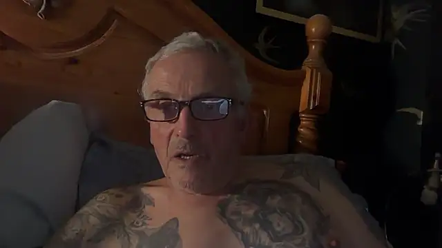 Snapshot of poggles chatting on 29, 10, 2025 poggles online show from 29, 10, 2025