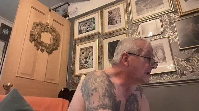 Snapshot of poggles chatting on 29, 11, 2025 poggles online show from 29, 11, 2025