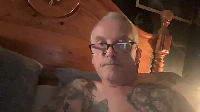 Snapshot of poggles chatting on 30, 11, 2025 poggles online show from 30, 11, 2025